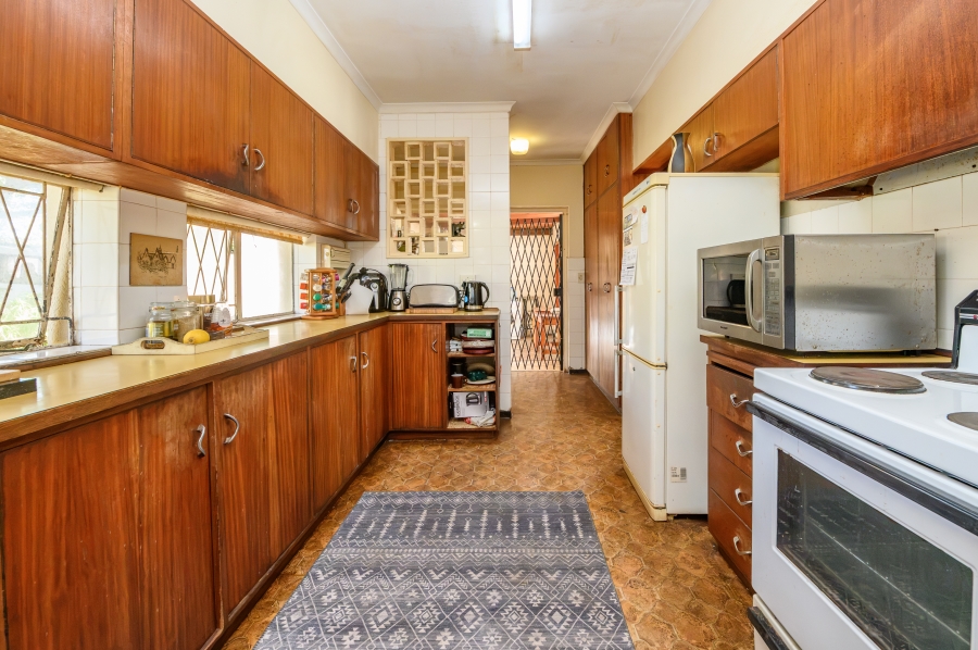 4 Bedroom Property for Sale in Summerstrand Eastern Cape